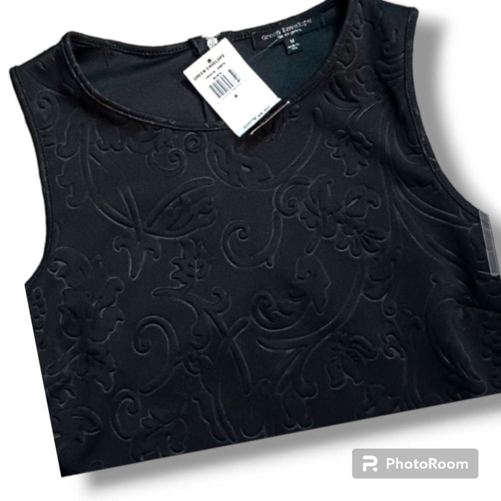 Embossed Sleeveless Tunic